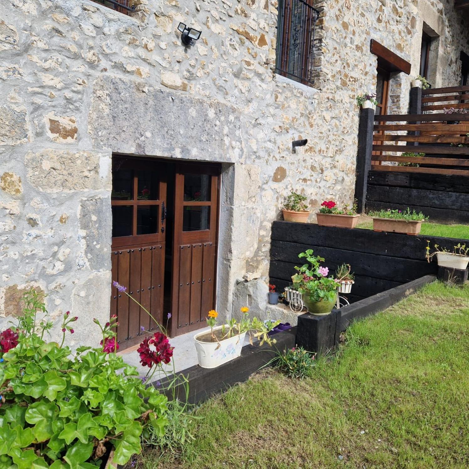 Apartamentos Iparagirre Ispaster Luaran gambar
